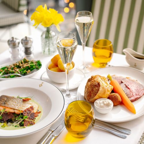 Roast dinner London, with halal, vegan, and gluten free options